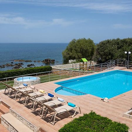 Beachfront Family Villa Katerina With Private Pool, Playground, Bbq & Amazing Sea Views! Petres  외부 사진