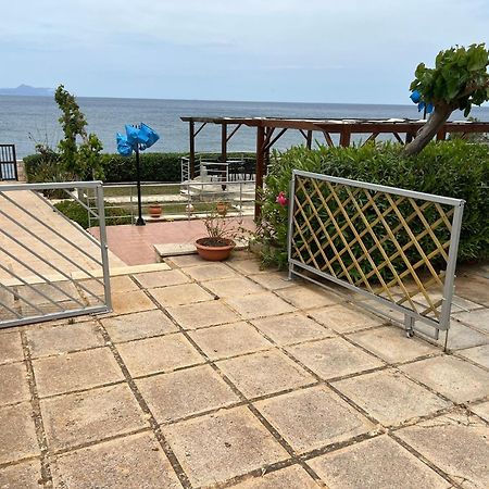 Beachfront Family Villa Katerina With Private Pool, Playground, Bbq & Amazing Sea Views! Petres  외부 사진
