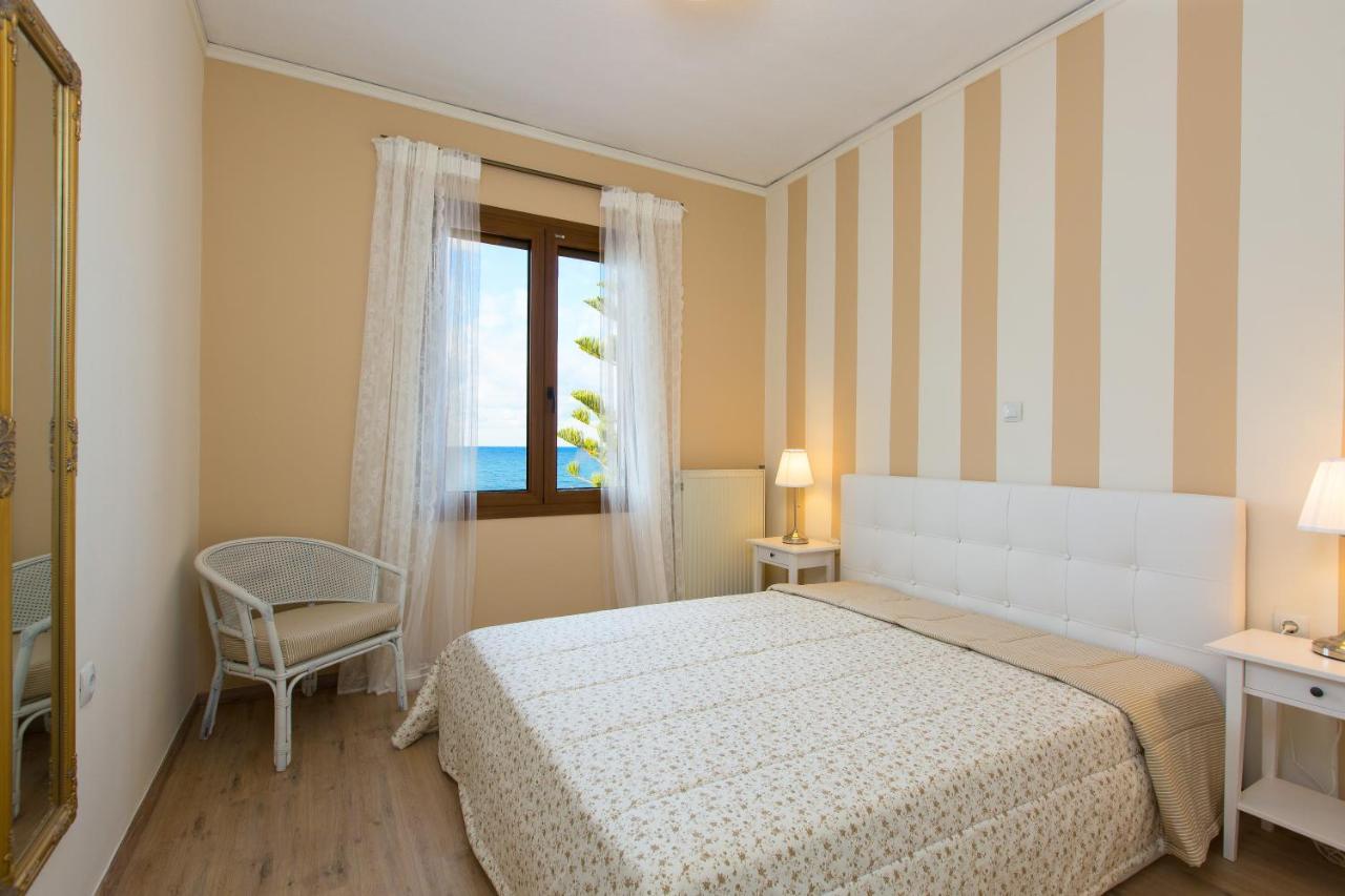 Beachfront Family Villa Katerina With Private Pool, Playground, Bbq & Amazing Sea Views! Petres  외부 사진