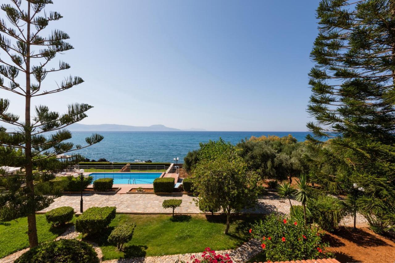 Beachfront Family Villa Katerina With Private Pool, Playground, Bbq & Amazing Sea Views! Petres  외부 사진