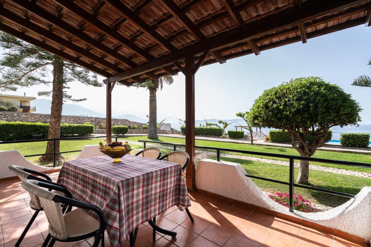 Beachfront Family Villa Katerina With Private Pool, Playground, Bbq & Amazing Sea Views! Petres  외부 사진