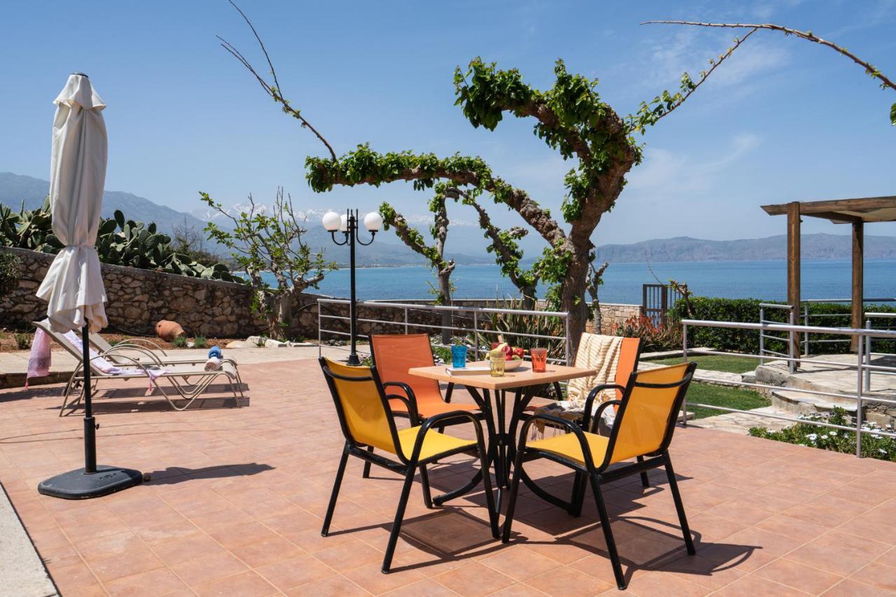 Beachfront Family Villa Katerina With Private Pool, Playground, Bbq & Amazing Sea Views! Petres  외부 사진