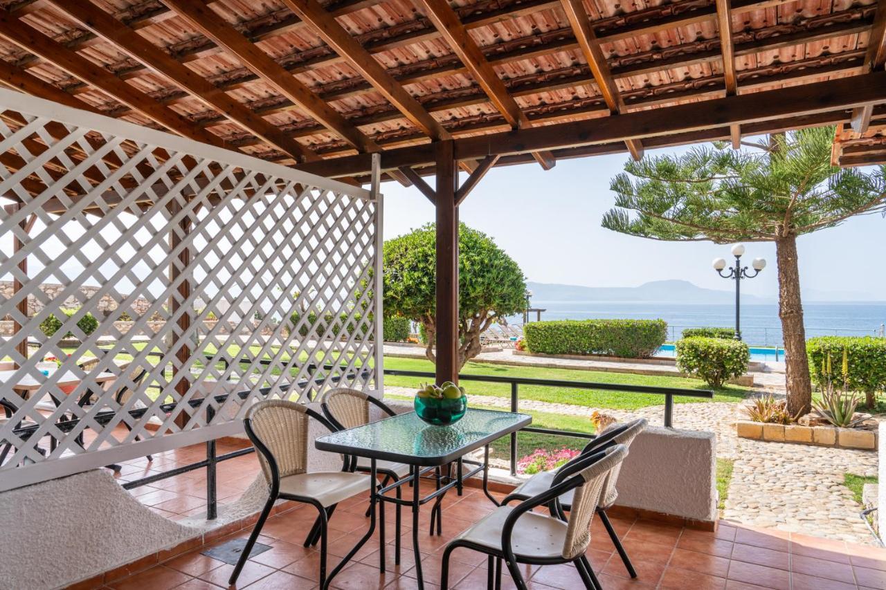 Beachfront Family Villa Katerina With Private Pool, Playground, Bbq & Amazing Sea Views! Petres  외부 사진