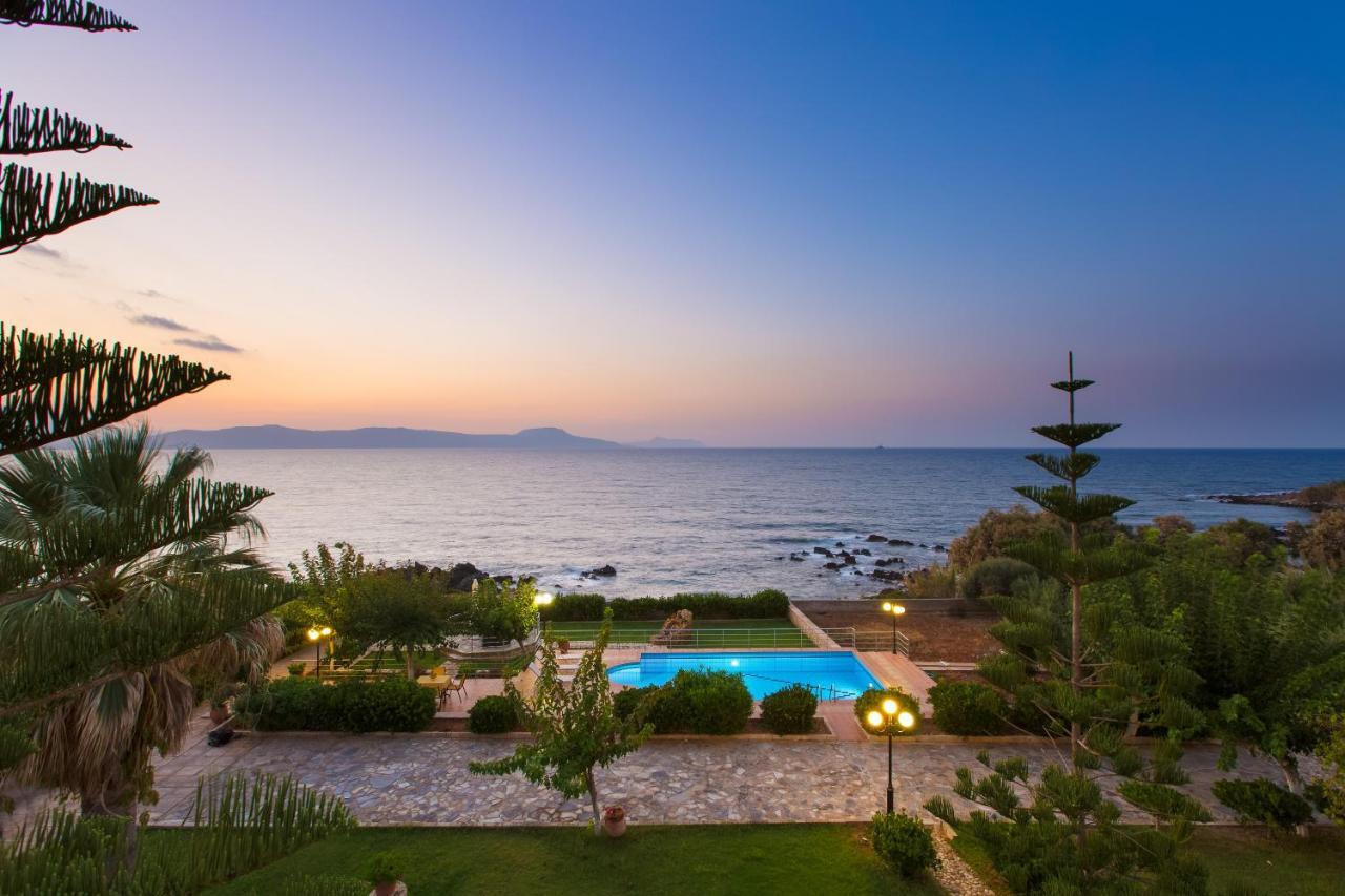 Beachfront Family Villa Katerina With Private Pool, Playground, Bbq & Amazing Sea Views! Petres  외부 사진