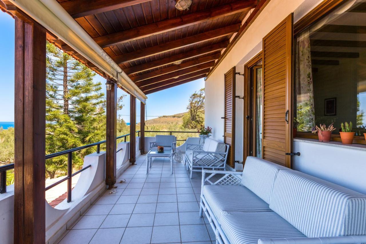 Beachfront Family Villa Katerina With Private Pool, Playground, Bbq & Amazing Sea Views! Petres  외부 사진